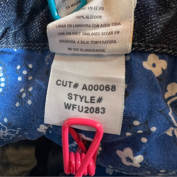 Antik Denim Embroidered Distressed Bootcut Jeans Size 31 - Picture 11 of 16